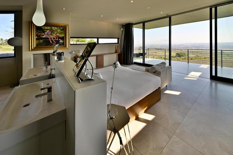 3 Bedroom Property for Sale in Klein Zevenwacht Western Cape